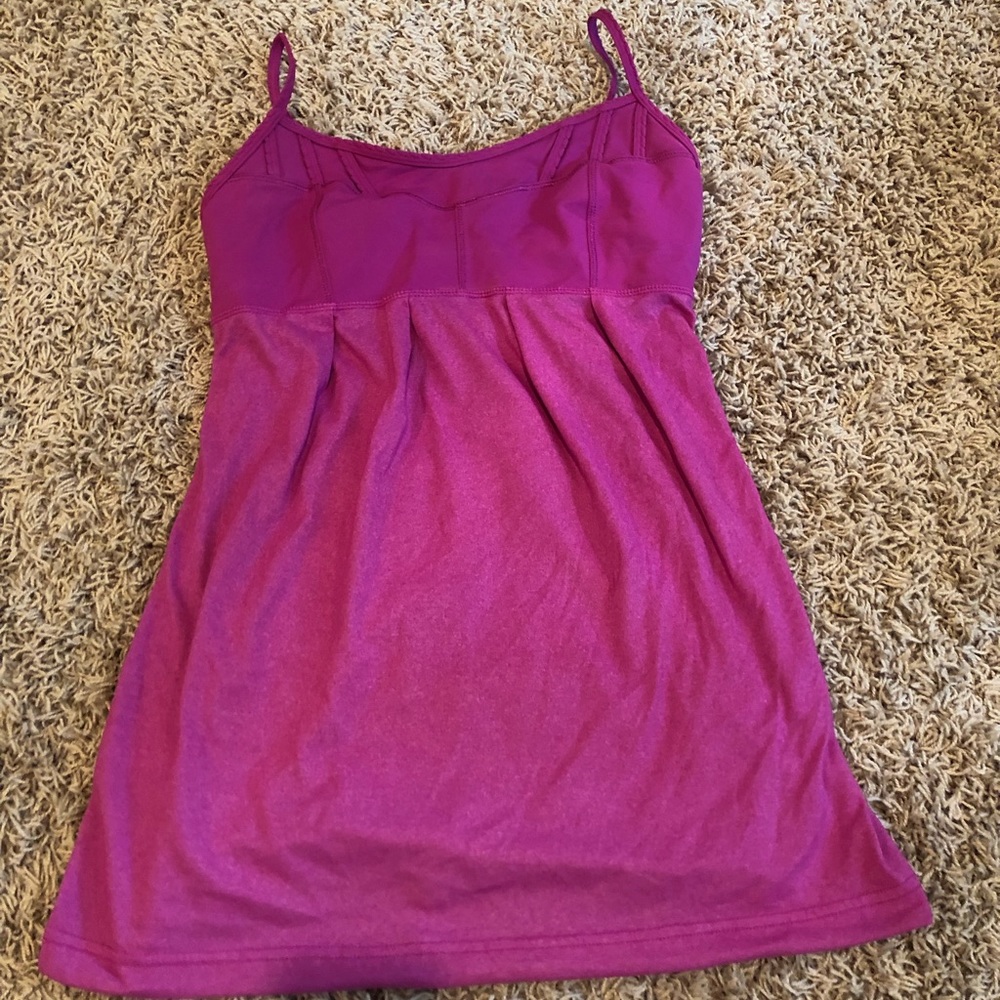 Lululemon pink tank with built in bra